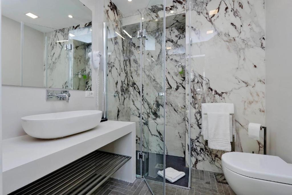 Boutique Suites Della Croce روما المظهر الخارجي الصورة