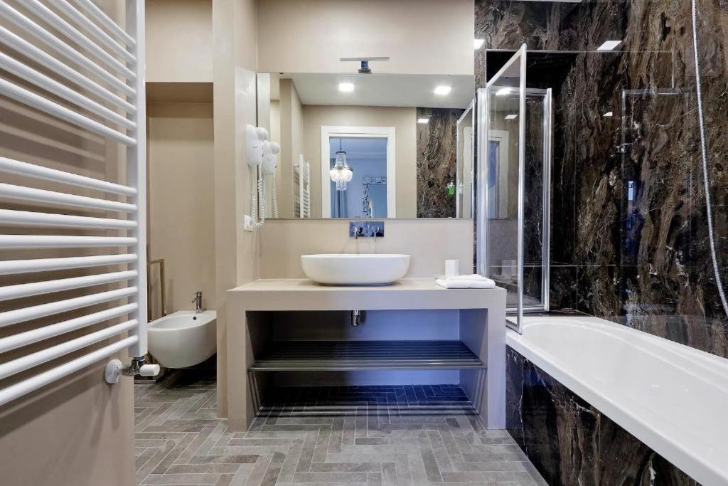 Boutique Suites Della Croce روما المظهر الخارجي الصورة