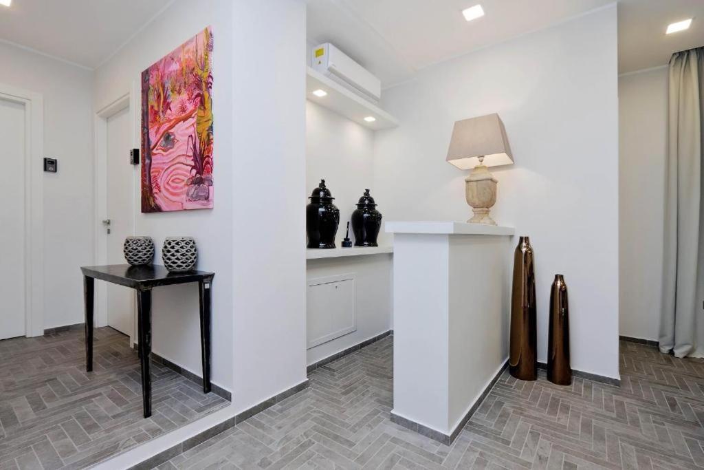 Boutique Suites Della Croce روما المظهر الخارجي الصورة